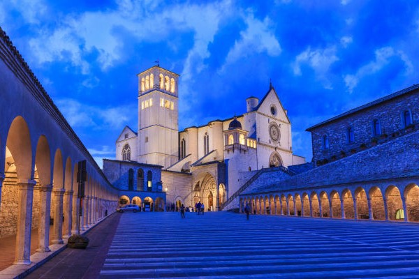 Long Assisi